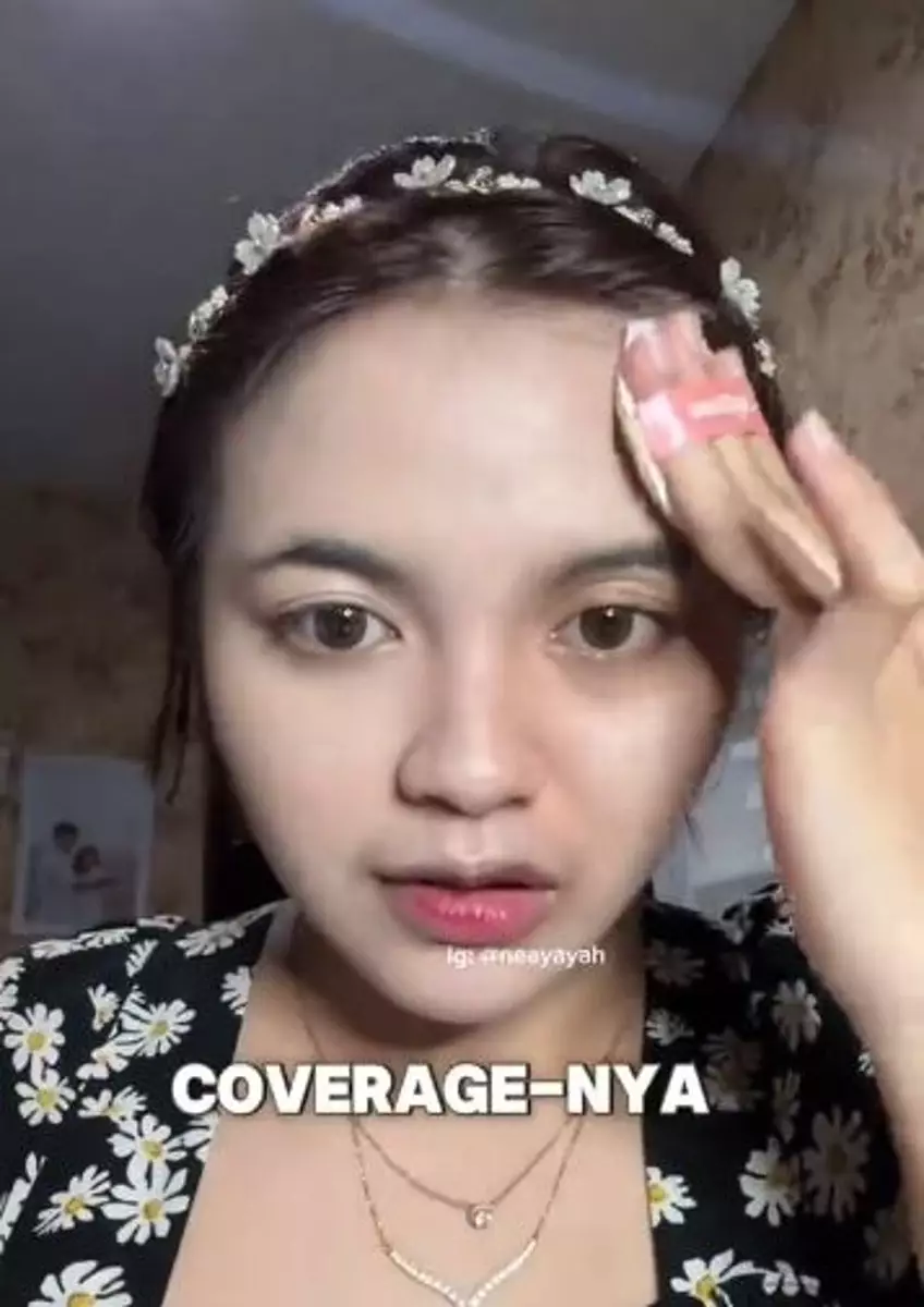 Battle review 2 cushion viral Implora & Glad2Glow yang diklaim full coverage TikTok Battle review 2 cushion viral Implora & Glad2Glow yang diklaim full coverage TikTok