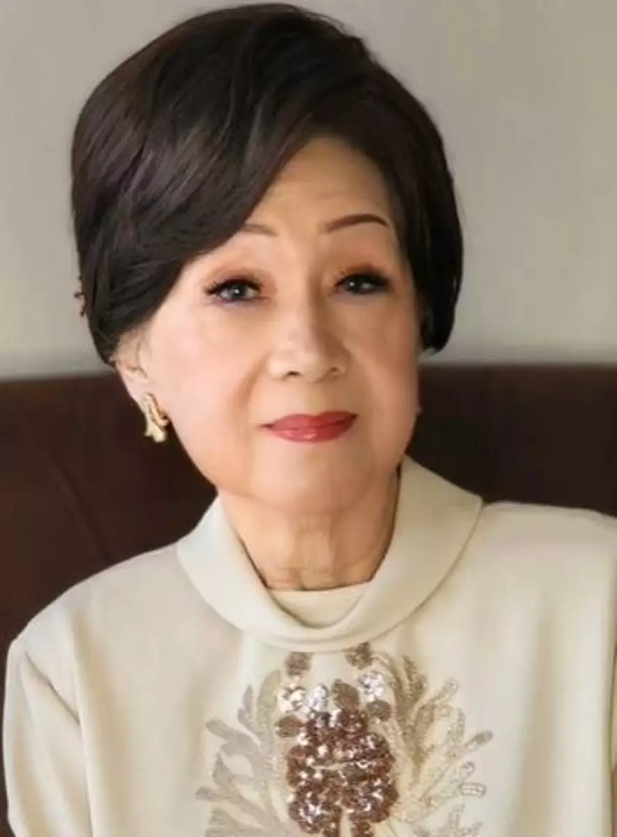 Transformasi makeup oma-oma usia 90 tahun hasilnya auto lebih muda TikTok