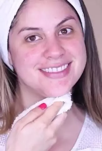 Bersihkan pori-pori wajah agar terbebas komedo TikTok Bersihkan pori-pori wajah agar terbebas komedo TikTok