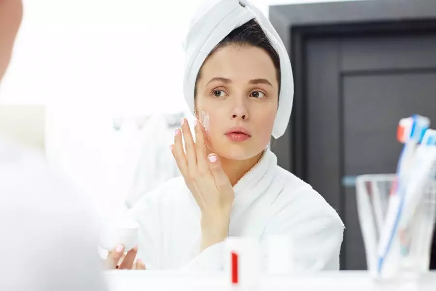 patch test skincare © 2024 freepik.com