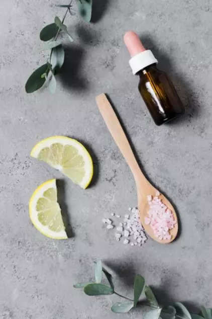 skincare eksfoliasi © 2024 freepik.com skincare eksfoliasi © 2024 freepik.com