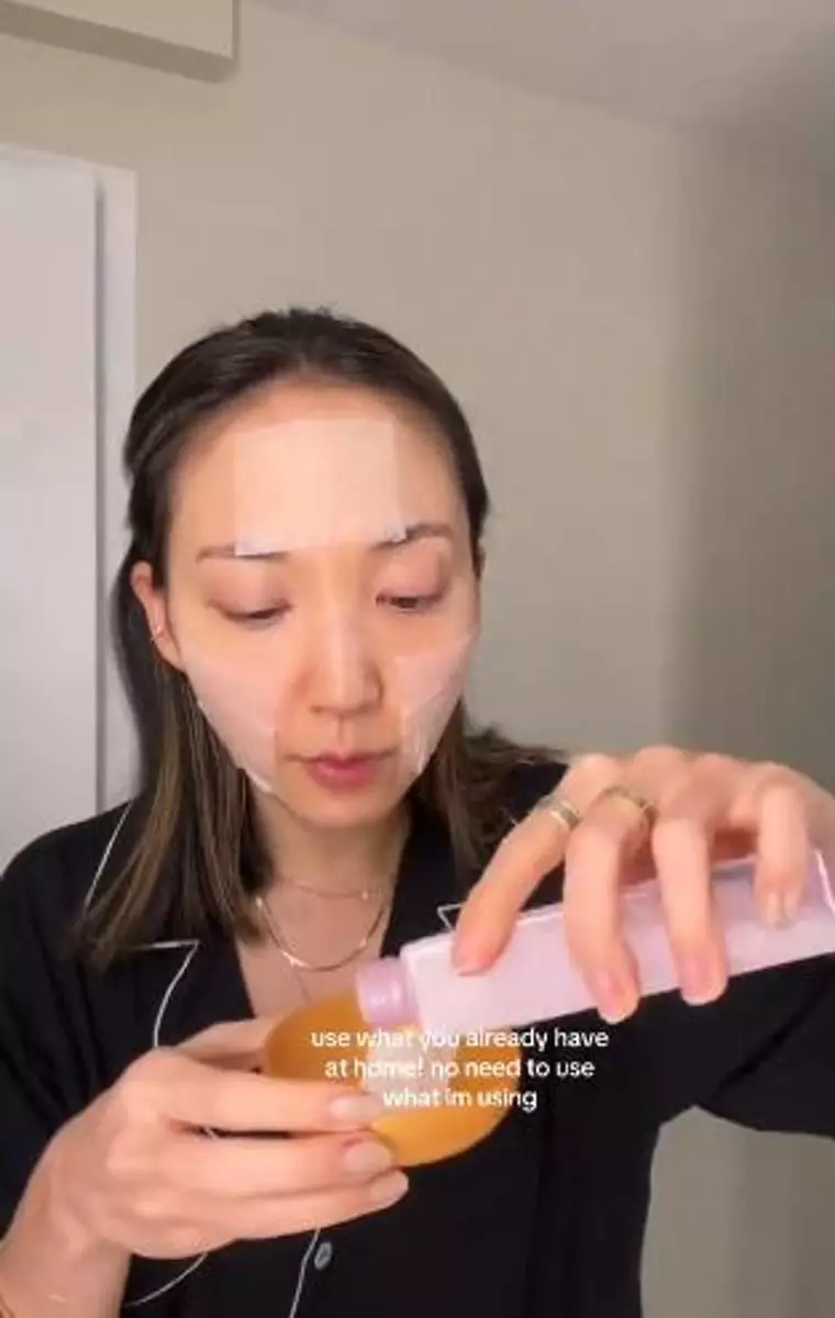 Kombinasi 3 skincare ini bisa atasi kantung mata hitam dan kerutan Berbagai sumber