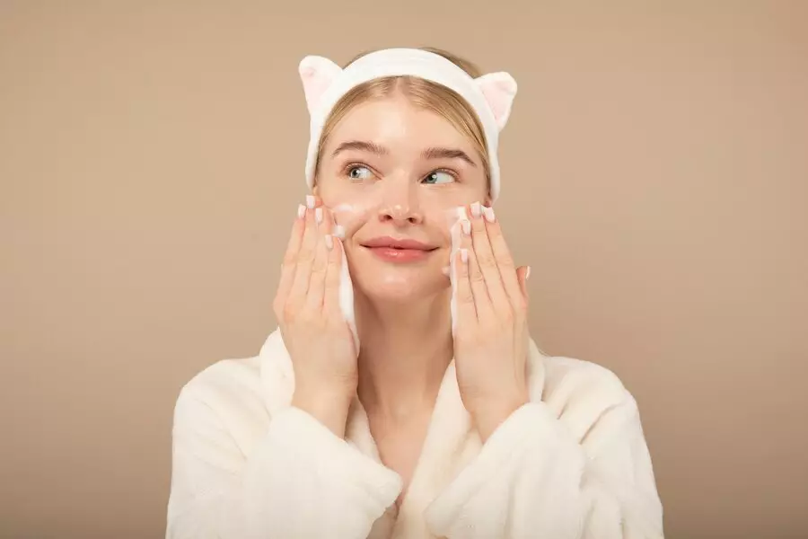 Skin cycling. © 2024 freepik.com Skin cycling. © 2024 freepik.com