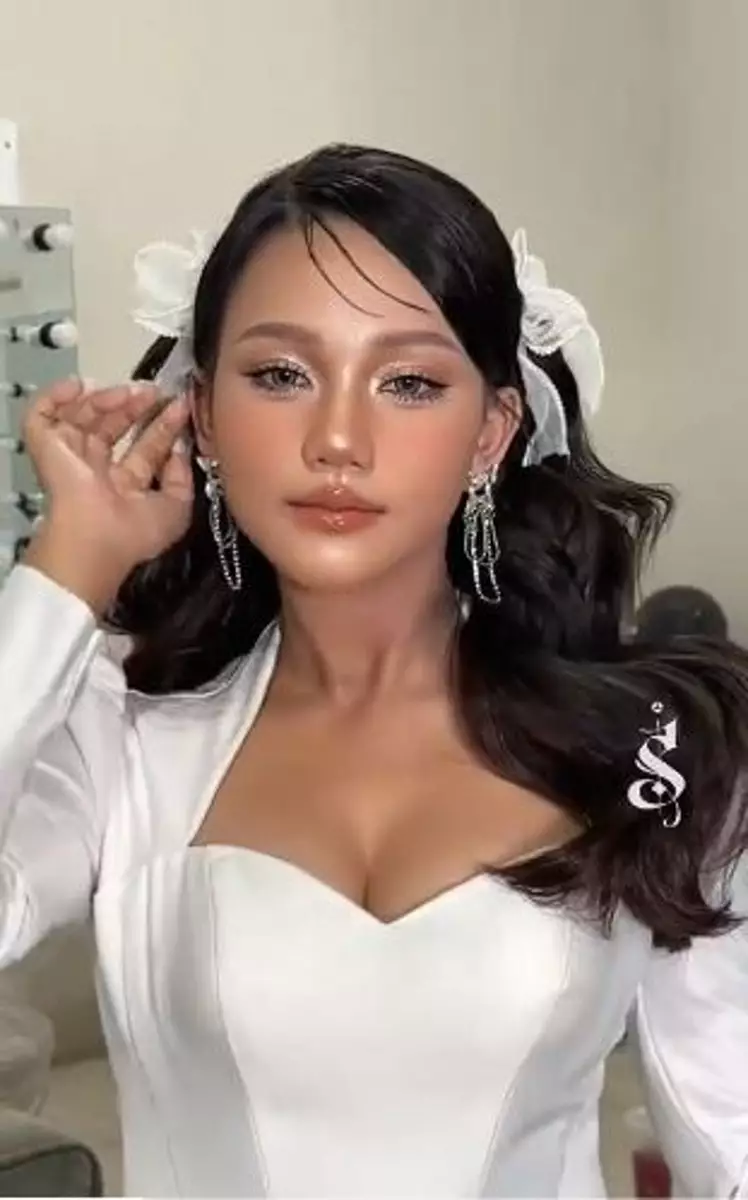 Transformasi makeup cewek kulit tan skin dirias ala Douyin TikTok Transformasi makeup cewek kulit tan skin dirias ala Douyin TikTok