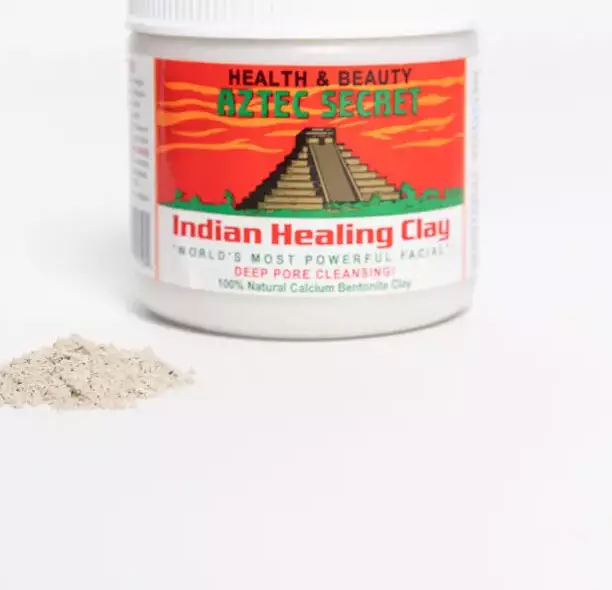 skincare untuk komedo putih © 2024 freepik.com