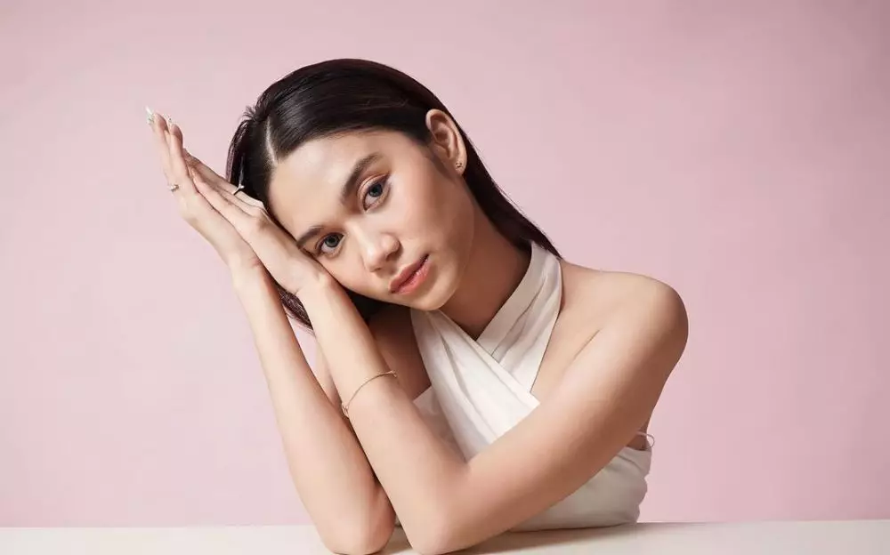 9 Potret Azizah Salsha dalam berbagai gaya makeup Berbagai sumber 9 Potret Azizah Salsha dalam berbagai gaya makeup Berbagai sumber