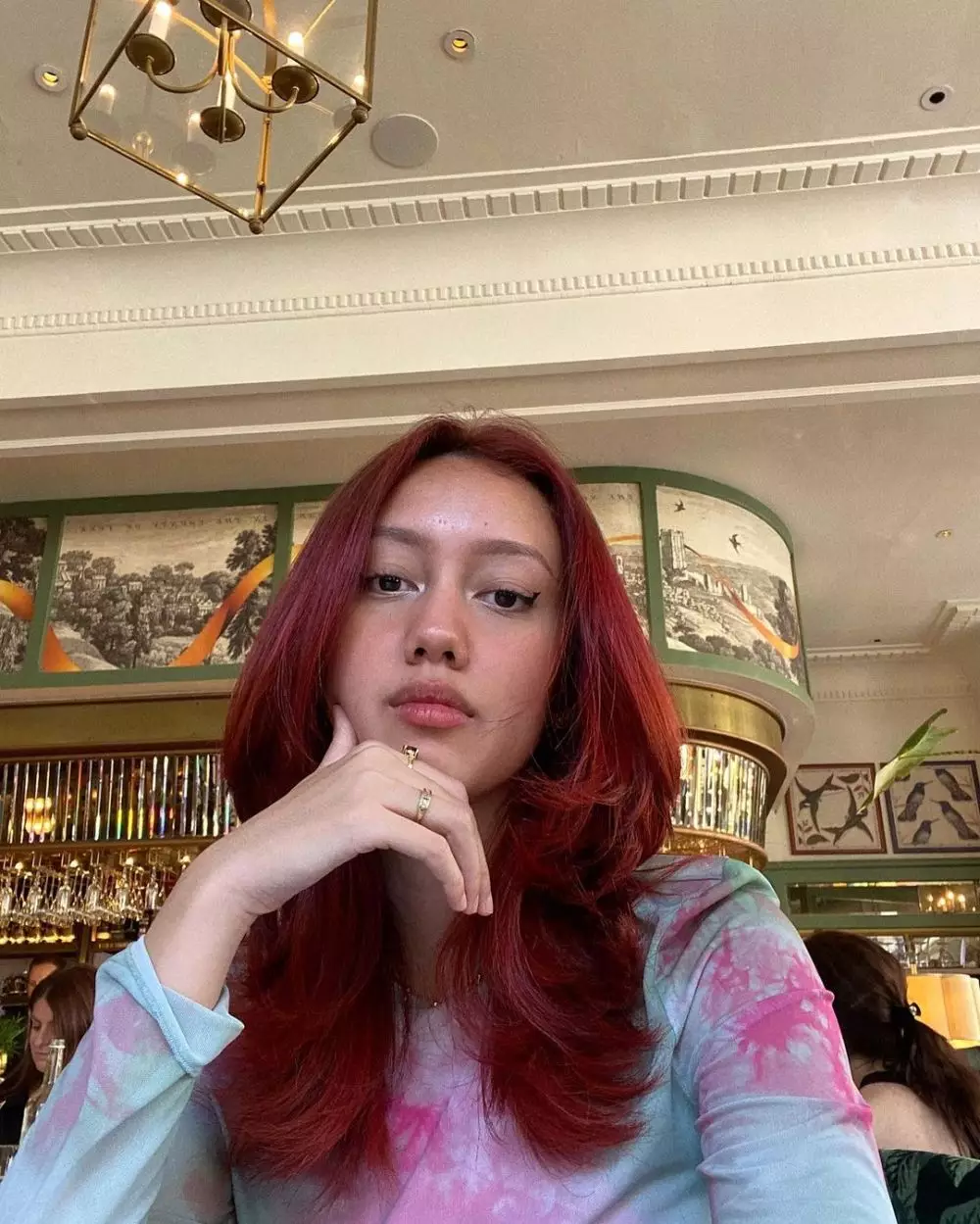 9 Gaya makeup Nabila Sudiro dengan riasan natural-fresh Berbagai sumber 9 Gaya makeup Nabila Sudiro dengan riasan natural-fresh Berbagai sumber