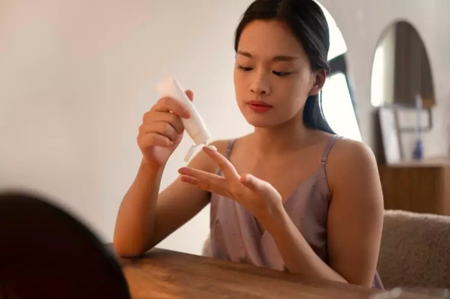 cara cek comedogenic © 2024 freepik.com