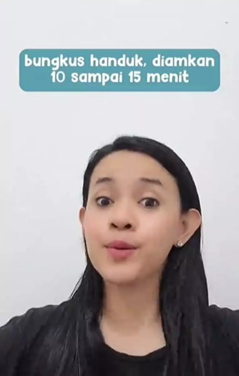 Trik Rieke Diah Pitaloka rawat rambut lebat di usia 50 tahun Berbagai sumber Trik Rieke Diah Pitaloka rawat rambut lebat di usia 50 tahun Berbagai sumber