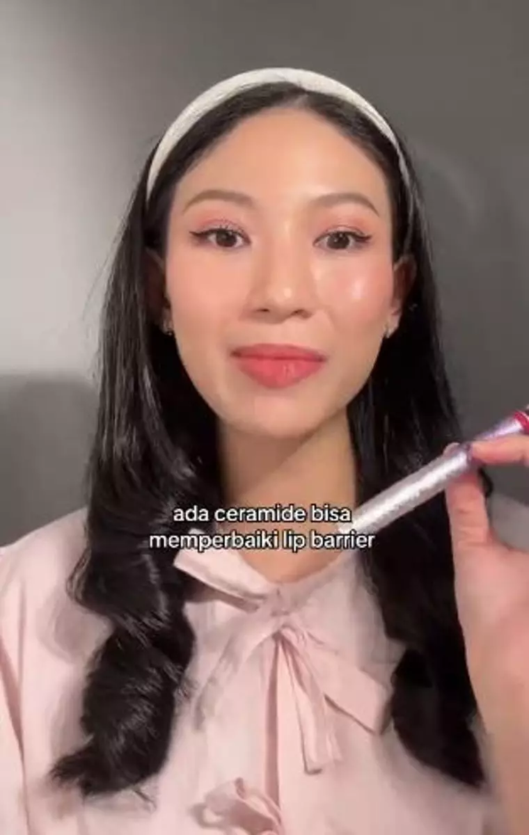 Review Somethinc Ceraplump tinted lip balm yang dibekali SPF 25 TikTok Review Somethinc Ceraplump tinted lip balm yang dibekali SPF 25 TikTok
