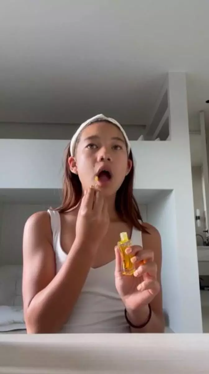 Urutan perawatan kulit remaja Kiyomi Bachdim sampai jutaan Instagram