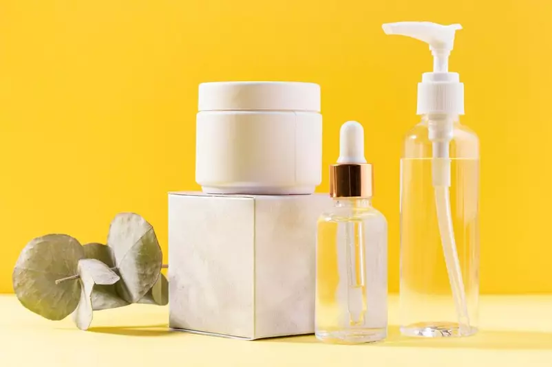 cara memilih skincare untuk ibu hamil © 2024 freepik.com cara memilih skincare untuk ibu hamil © 2024 freepik.com