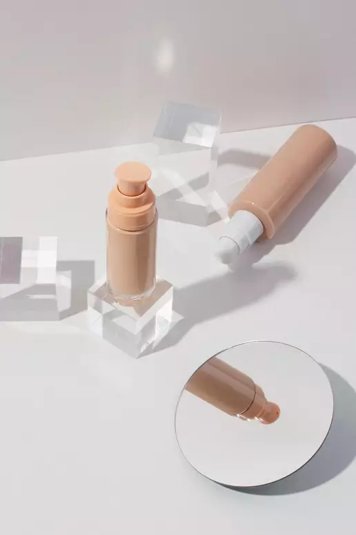 trik pakai skincare untuk kulit berkeringat © 2024 freepik.com trik pakai skincare untuk kulit berkeringat © 2024 freepik.com