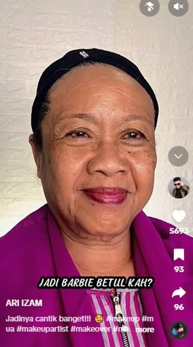 Transformasi makeup nenek 70 tahun dirias pengantin jadi mirip Barbie TikTok