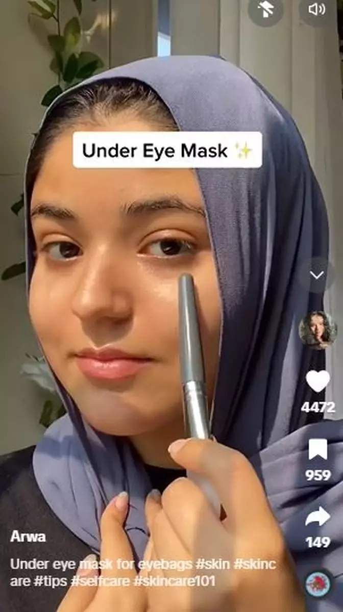 Trik kempiskan kantung mata cuma pakai 1 jenis minuman Berbagai sumber Trik kempiskan kantung mata cuma pakai 1 jenis minuman Berbagai sumber