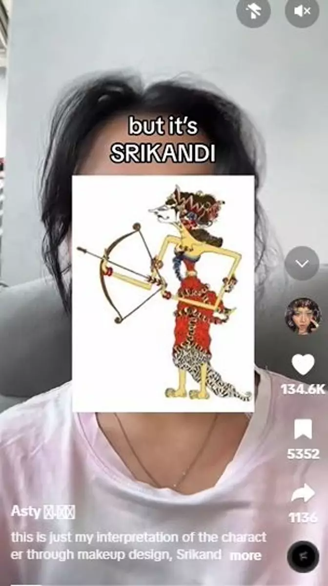 Transformasi cewek rias wajah jadi tokoh wayang Srikandi TikTok Transformasi cewek rias wajah jadi tokoh wayang Srikandi TikTok