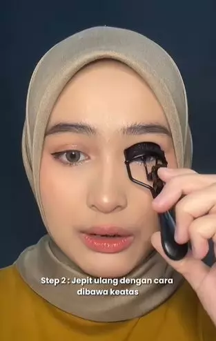 Trik pakai maskara tanpa menggumpal cuma perlu 5 langkah TikTok