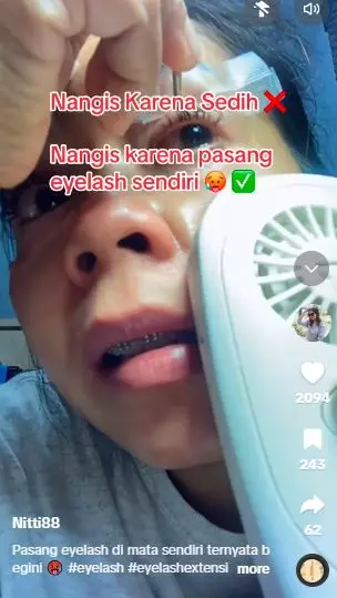 Momen perjuangan cewek saat pasang eyelash extension sendiri TikTok Momen perjuangan cewek saat pasang eyelash extension sendiri TikTok