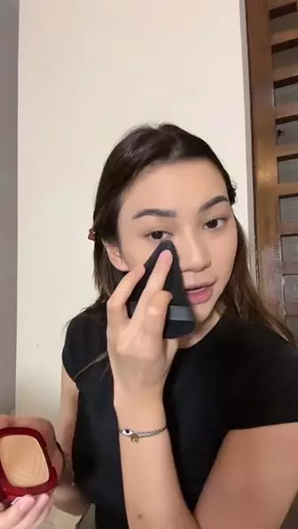 Tutorial makeup Shakilla Astari recreate look Kendall Jenner Berbagai sumber Tutorial makeup Shakilla Astari recreate look Kendall Jenner Berbagai sumber