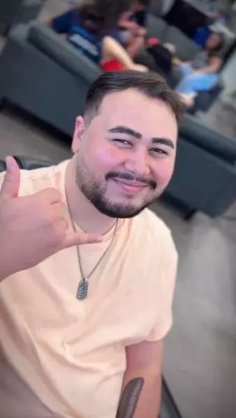 Transformasi pria rambut botak usai di-styling bikin melongo Instagram