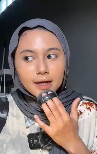 Tutorial makeup foto KTP di wajah berjerawat anti flashback Berbagai sumber