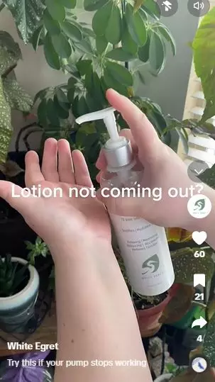 Trik atasi pump body lotion macet cuma perlu 2 langkah TikTok Trik atasi pump body lotion macet cuma perlu 2 langkah TikTok