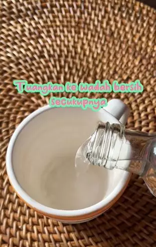 Review Teratu Brush Cleaner bersihkan kuas makeup tanpa dicuci sabun TikTok Review Teratu Brush Cleaner bersihkan kuas makeup tanpa dicuci sabun TikTok