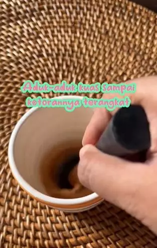 Review Teratu Brush Cleaner bersihkan kuas makeup tanpa dicuci sabun TikTok Review Teratu Brush Cleaner bersihkan kuas makeup tanpa dicuci sabun TikTok