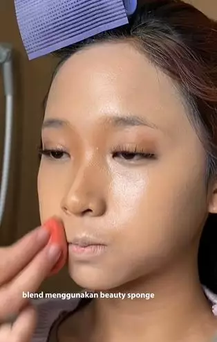 Trik cegah crack di area smile line cuma perlu 1 produk pelembap TikTok