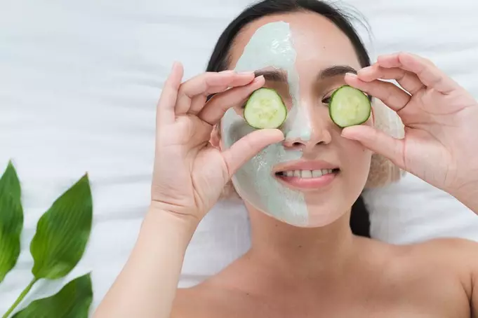 maskeran dulu atau skincare dulu freepik.com maskeran dulu atau skincare dulu freepik.com