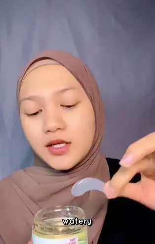 Battle review 2 moisturizer viral diformulasikan untuk acne prone skin TikTok Battle review 2 moisturizer viral diformulasikan untuk acne prone skin TikTok