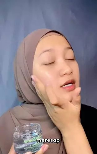 Battle review 2 moisturizer viral diformulasikan untuk acne prone skin TikTok Battle review 2 moisturizer viral diformulasikan untuk acne prone skin TikTok
