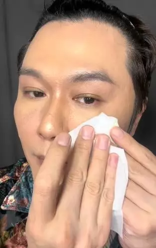 Retouch makeup di wajah super beminyak agar tetap halus anticakey TikTok