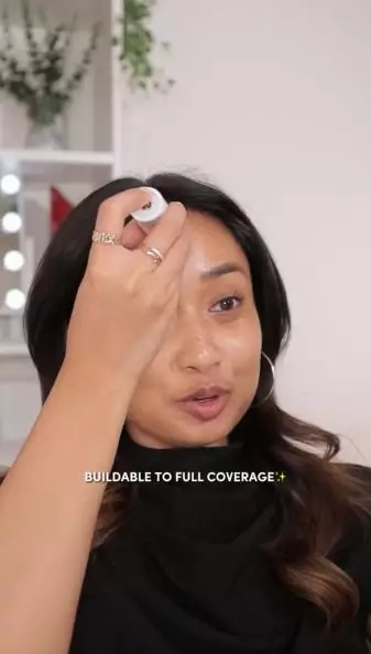 Review La Tulipe foundation stick andalan para MUA diklaim antilongsor Instagram