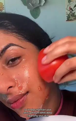 Trik atasi jerawat meradang serta bekasnya pakai 1 jenis buah Berbagai sumber