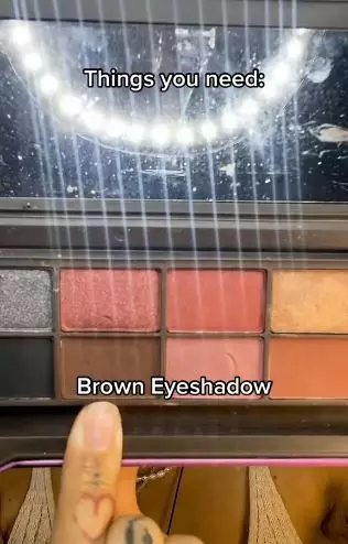 Trik bikin fake freckles agar hasilnya lebih natural cuma perlu 4 langkah Berbagai sumber Trik bikin fake freckles agar hasilnya lebih natural cuma perlu 4 langkah Berbagai sumber