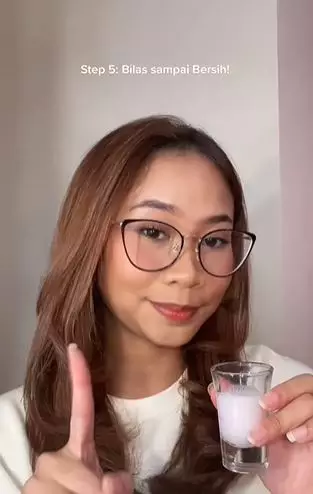 Fungsi lain air mawar bisa bikin rambut auto wangi hingga 3 hari TikTok