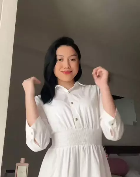 Tranformasi makeup Lolly dari remaja hingga kini Berbagai sumber