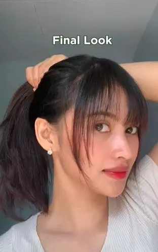 Trik potong poni ala cewek Jepang cuma perlu 4 langkah TikTok Trik potong poni ala cewek Jepang cuma perlu 4 langkah TikTok