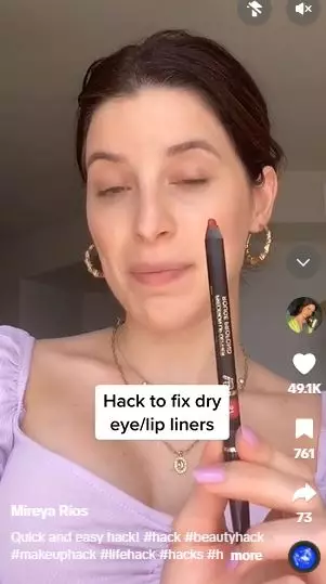 Atasi lip liner kering cuma andalkan 1 produk skincare TikTok Atasi lip liner kering cuma andalkan 1 produk skincare TikTok