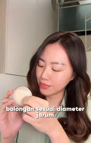 Trik pemakaian setting powder agar lebih hemat cuma andalkan 1 alat TikTok Trik pemakaian setting powder agar lebih hemat cuma andalkan 1 alat TikTok