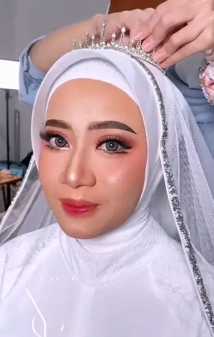 Transformasi cewek dengan vitiligo dirias jadi pengantin flawless pol TikTok Transformasi cewek dengan vitiligo dirias jadi pengantin flawless pol TikTok