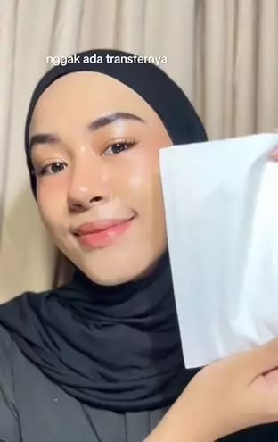 Mengenal drench technique setting spray bikin makeup flawless TikTok Mengenal drench technique setting spray bikin makeup flawless TikTok
