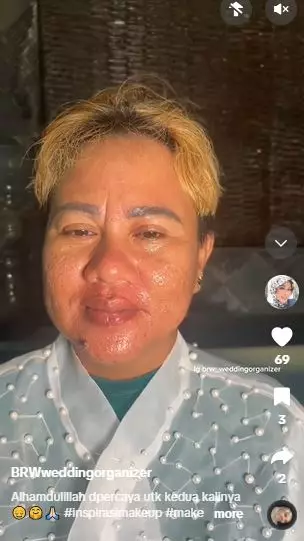 Wanita kulit berpori besar dirias jadi pengantin hasilnya bak beda wajah TikTok