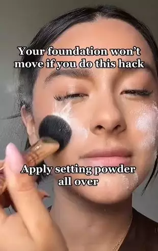 Trik bikin complexion stay seharian tanpa longsor pakai 1 alat pembersih Berbagai sumber Trik bikin complexion stay seharian tanpa longsor pakai 1 alat pembersih Berbagai sumber