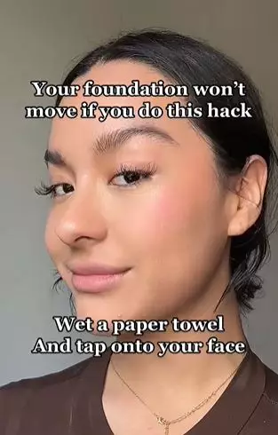 Trik bikin complexion stay seharian tanpa longsor pakai 1 alat pembersih Berbagai sumber Trik bikin complexion stay seharian tanpa longsor pakai 1 alat pembersih Berbagai sumber