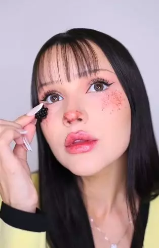 1 jenis buah bisa bikin riasan jadi tampak lebih natural TikTok