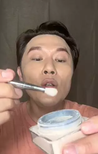 Trik bikin penggunaan eyeshadow anti-crack dan bebas minyak sepanjang hari TikTok