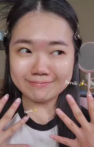 Trik pakai micellar water di wajah sensitif bikin kulit minim iritasi TikTok