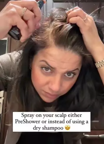 Daun rosemary dicampur 1 jenis buah bisa atasi rambut lepek dan berminyak Berbagai sumber Daun rosemary dicampur 1 jenis buah bisa atasi rambut lepek dan berminyak Berbagai sumber